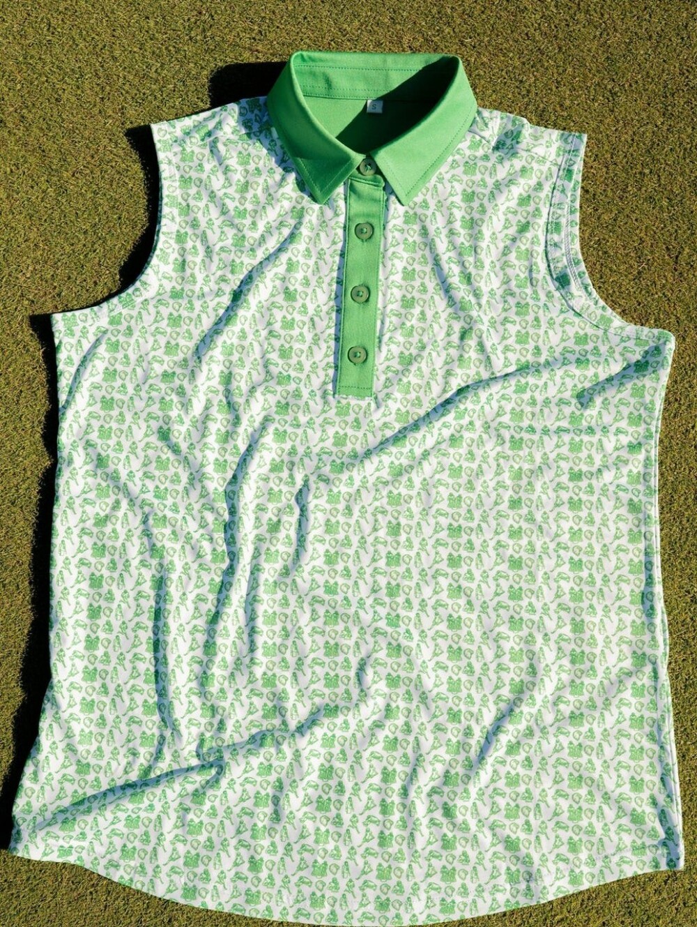 Women's Sleeveless Eagles Polo. Size Large. New With Tags